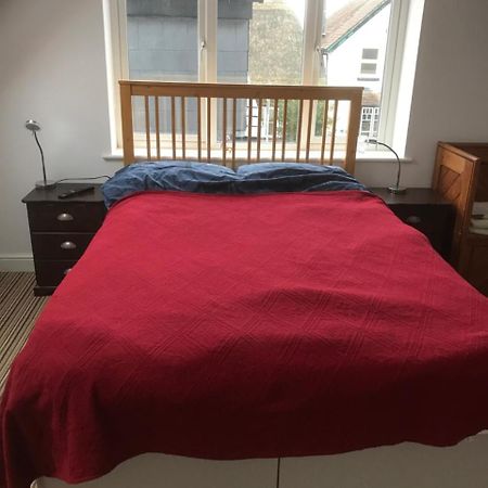 Studio Above Worlds End Microbrewery And Behind The Crown Inn Pewsey Extérieur photo