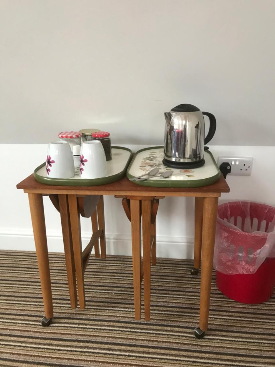Studio Above Worlds End Microbrewery And Behind The Crown Inn Pewsey Extérieur photo